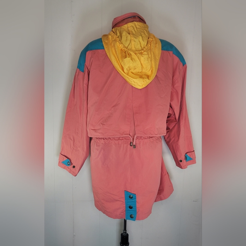 Vintage 80's JL Colebrook Coral Turquoise and Yellow Jacket Size Medium - Picture 3 of 11